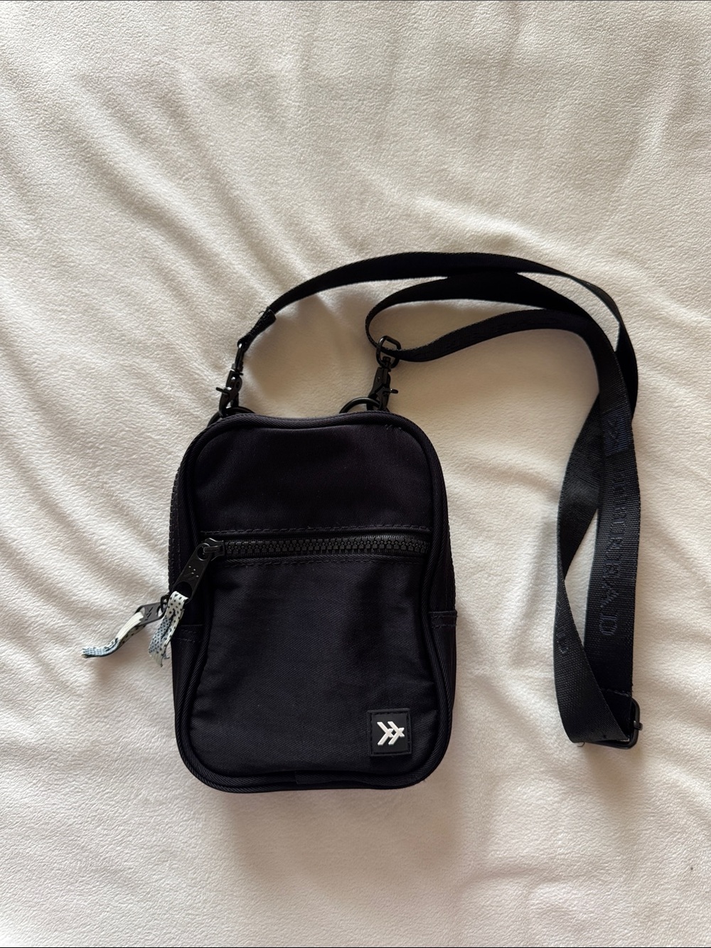 Thread crossbody bag